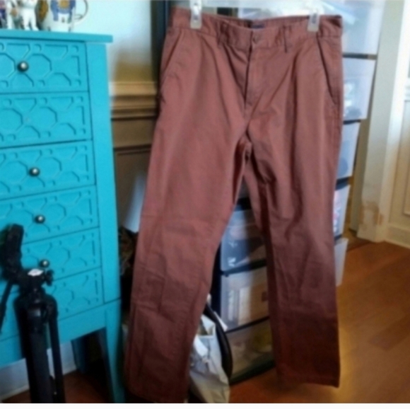 Gap Khakis Lived In Slim Khaki Style Deja Porte 32 X 30 Men's Brown Pants EUC - Picture 1 of 6